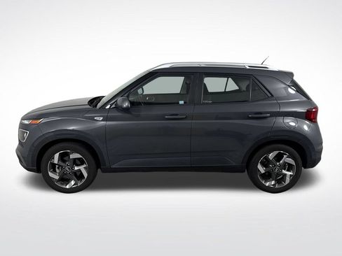 Used 2023 Hyundai Venue SEL FWD image 8