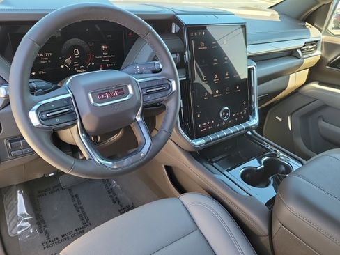 Used 2025 GMC Yukon XL Elevation w/ Elevation Premium Package image 11