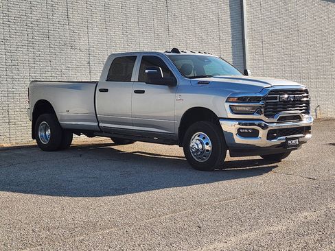 New 2026 RAM 3500 Tradesman image 2