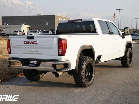 Used 2023 GMC Sierra 2500 SLE image 11