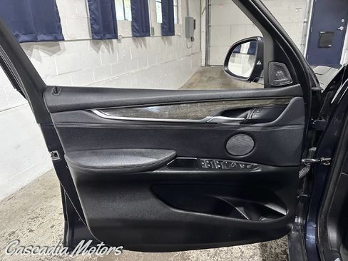 Used 2016 BMW X5 xDrive40e AWD/4WD image 22