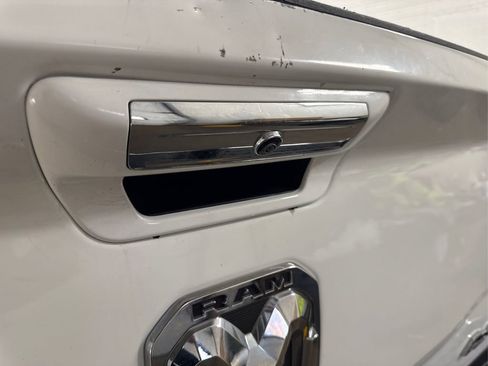 Used 2019 RAM 2500 Big Horn image 15