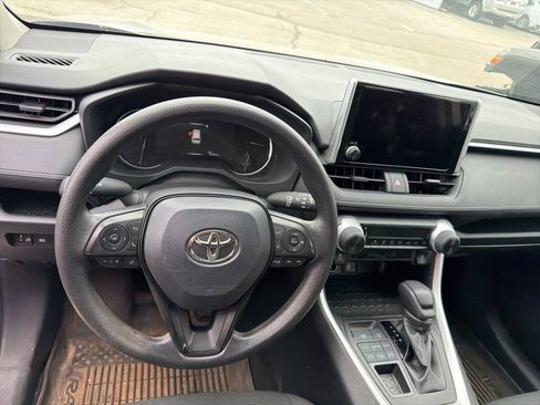 Used 2023 Toyota RAV4 LE image 10