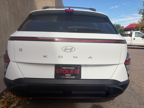 Used 2025 Hyundai Kona SEL FWD image 10