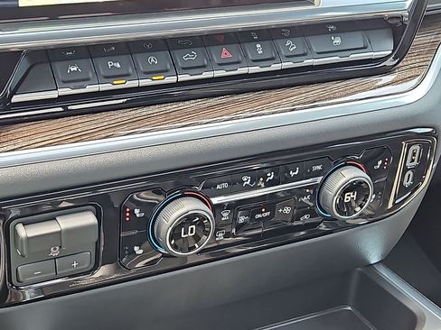 New 2026 Chevrolet Silverado 1500 RST AWD/4WD image 14