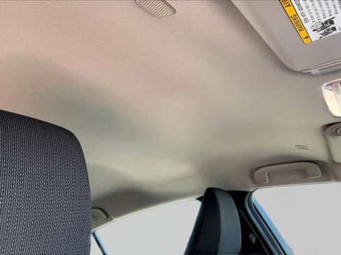 Used 2023 Toyota Prius LE FWD image 13