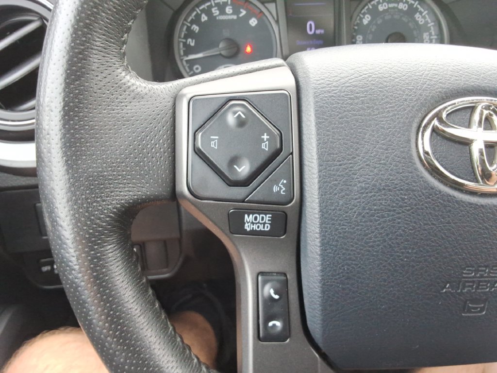 Used 2020 Toyota Tacoma TRD Off-Road w/ TRD Premium Off Road Package AWD/4WD image 26