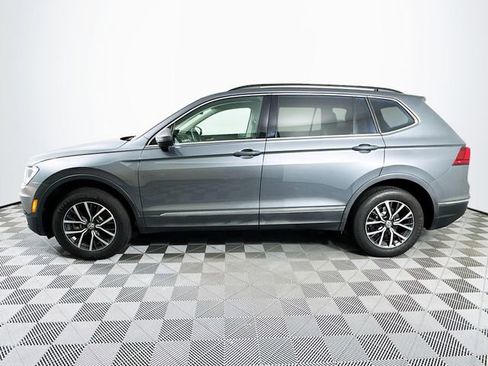 Used 2020 Volkswagen Tiguan SE FWD image 3