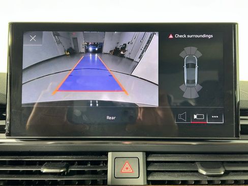 Used 2025 Audi A4 2.0T Premium image 20