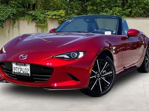 Used 2025 MAZDA MX-5 Miata Grand Touring image 3