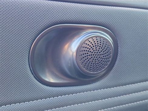 Used 2025 Hyundai Elantra Sport image 16