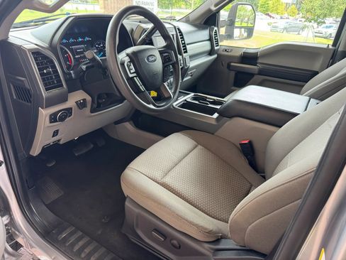 Used 2020 Ford F350 XLT w/ XLT Value Package AWD/4WD image 12