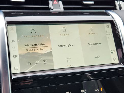 Certified 2023 Land Rover Discovery Sport SE image 21