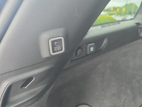 Used 2022 Jeep Grand Cherokee Overland AWD/4WD image 36