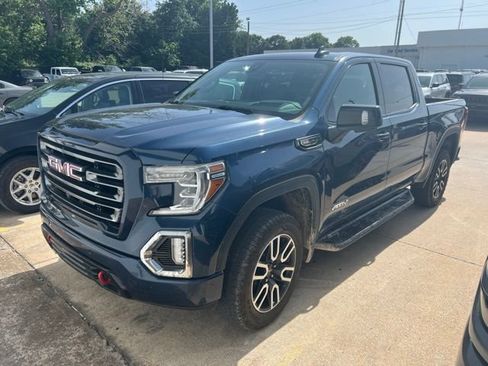 Used 2019 GMC Sierra 1500 AT4 w/ AT4 Premium Package AWD/4WD image 2