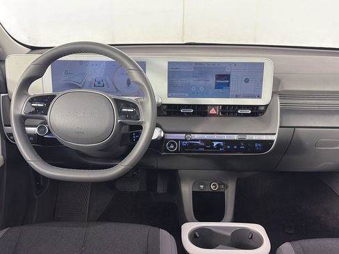 Used 2024 Hyundai Ioniq 5 SE image 37