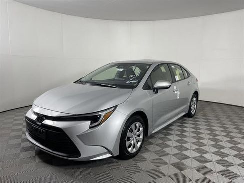 New 2026 Toyota Corolla LE image 3