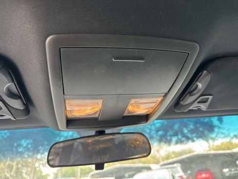 Used 2010 Dodge Challenger SE image 20