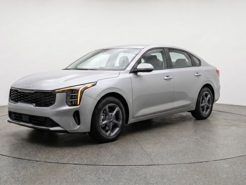 Used 2025 Kia K4 LXS FWD image 3