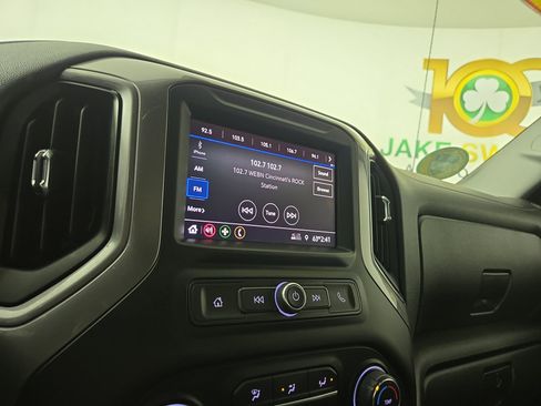 Certified 2020 Chevrolet Silverado 1500 Custom w/ Custom Value Package image 19