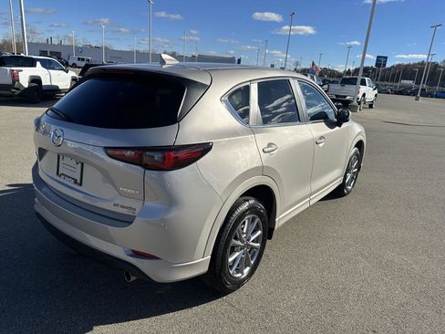 Used 2025 MAZDA CX-5 AWD 2.5 S w/ Select Package image 9