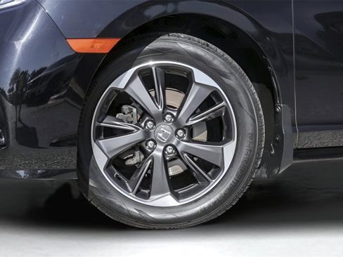 Used 2021 Honda Odyssey Elite image 3