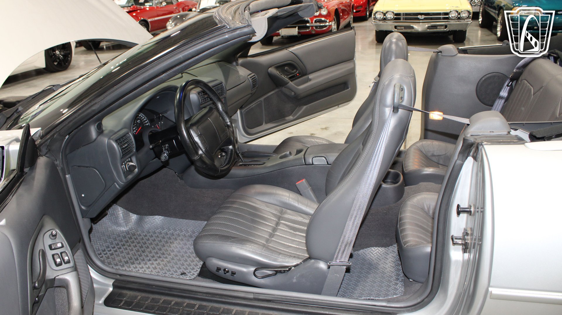 Used 1998 Chevrolet Camaro Z28 RWD image 6