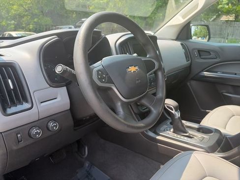 Used 2022 Chevrolet Colorado W/T w/ WT Convenience Package AWD/4WD image 16