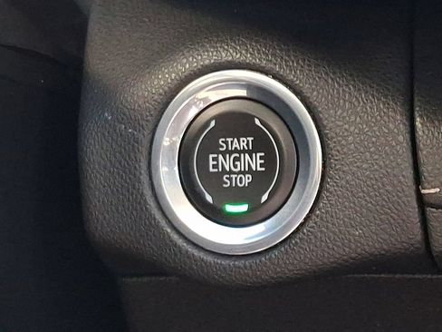 Used 2021 Buick Envision Essence AWD/4WD image 22