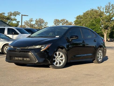 Used 2024 Toyota Corolla LE image 41