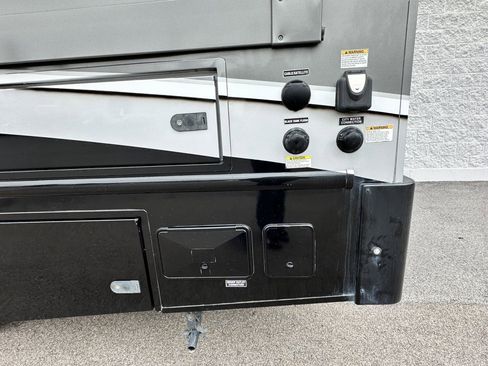 Used 2016 Mercedes-Benz Sprinter 3500 w/ Swivel Seat Package image 8