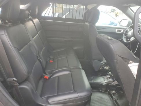 Used 2023 Ford Explorer 4WD Police Interceptor image 9