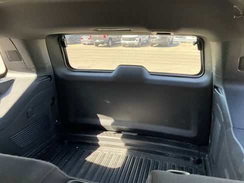 Used 2022 Chevrolet Tahoe 4WD w/ 1FL Safety Package image 16