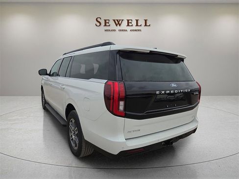 New 2025 Ford Expedition Max Active image 3