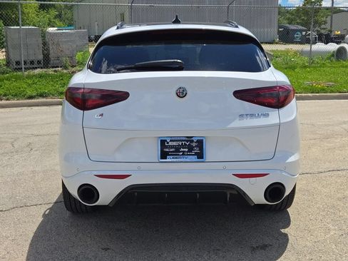 Used 2022 Alfa Romeo Stelvio Veloce AWD/4WD image 14