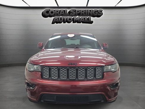 Used 2019 Jeep Grand Cherokee Altitude RWD image 2