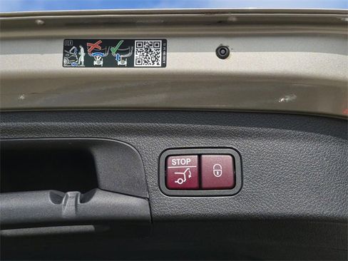 Certified 2023 Mercedes-Benz GLE 350 image 10