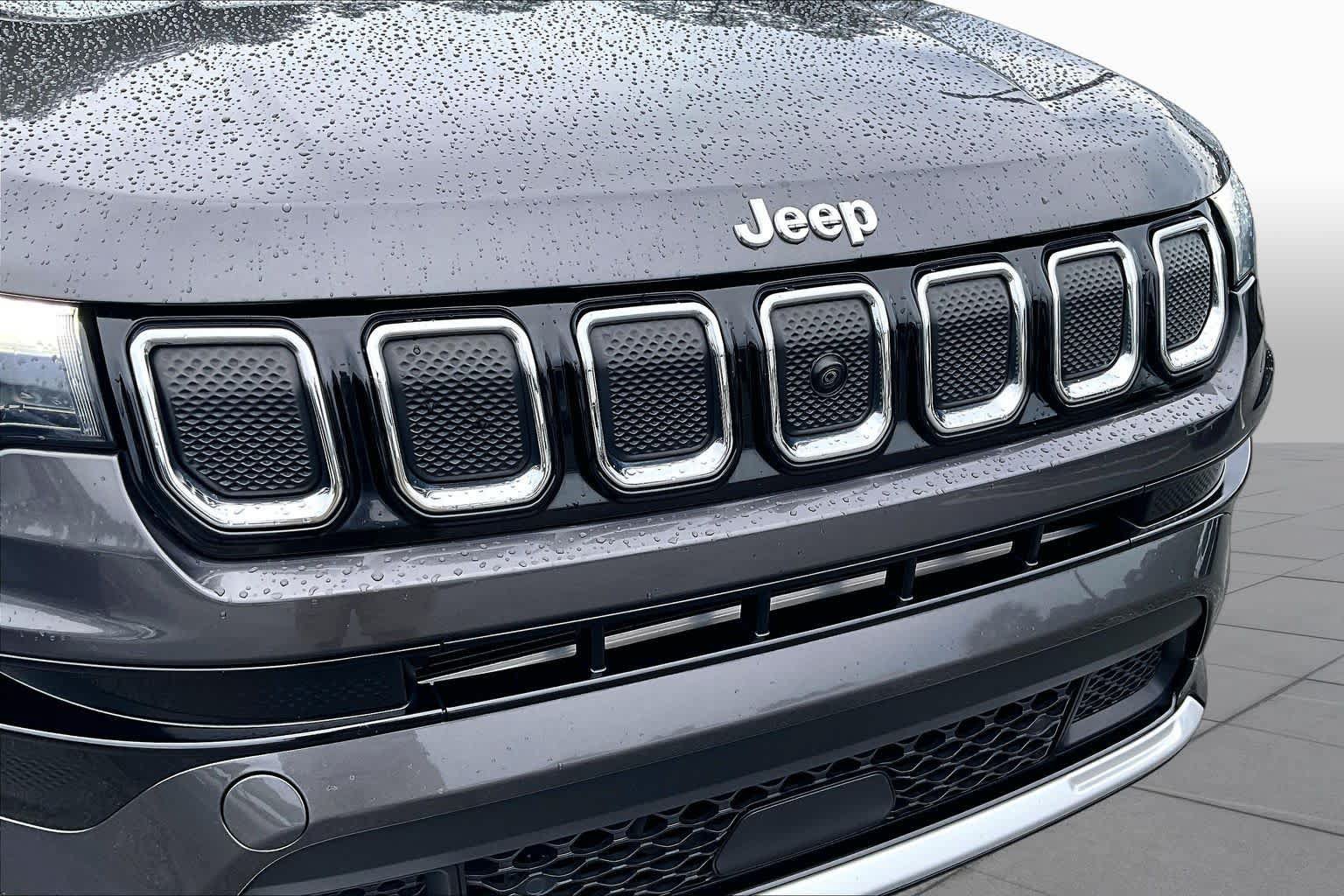 Used 2022 Jeep Compass Limited w/ Elite Group AWD/4WD image 30