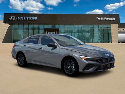 New 2026 Hyundai Elantra SEL Sport Premium FWD image 10