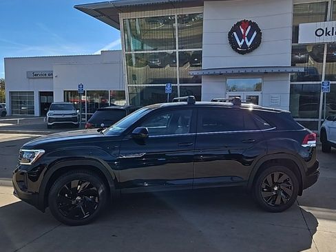 New 2026 Volkswagen Atlas Cross Sport SE image 8