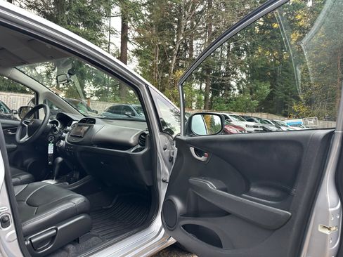 Used 2013 Honda Fit image 11