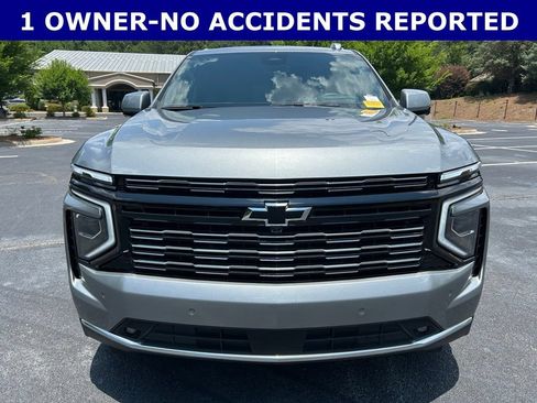 Used 2025 Chevrolet Tahoe High Country AWD/4WD image 15