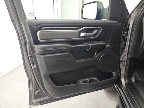 Used 2020 RAM 1500 Big Horn AWD/4WD image 11