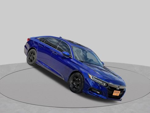 Used 2018 Honda Accord Sport image 7
