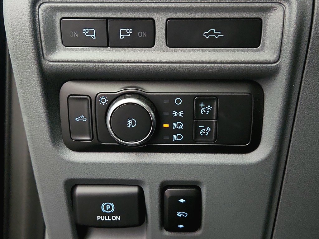 Used 2021 Ford F150 Lariat w/ Equipment Group 502A High AWD/4WD image 26