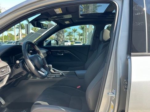 Certified 2025 Acura ADX A-Spec image 9