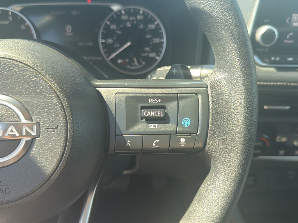 Certified 2024 Nissan Rogue SV AWD/4WD image 38