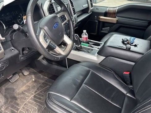 Used 2020 Ford F150 Lariat image 9