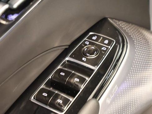 New 2026 Cadillac Lyriq Signature Luxury image 8