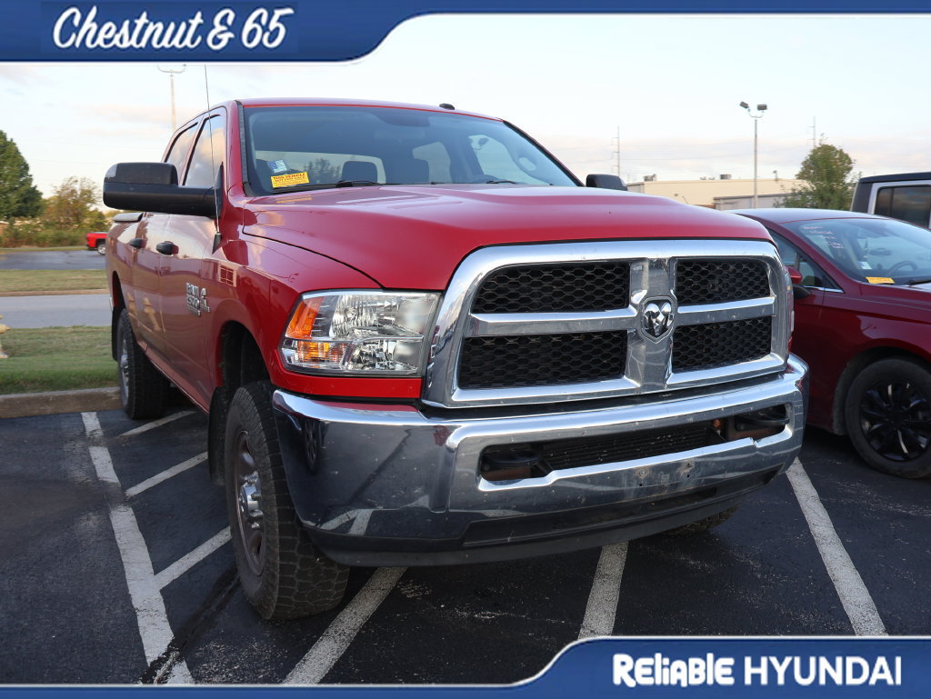 Used 2018 RAM 2500 Tradesman w/ Chrome Appearance Group AWD/4WD image 3